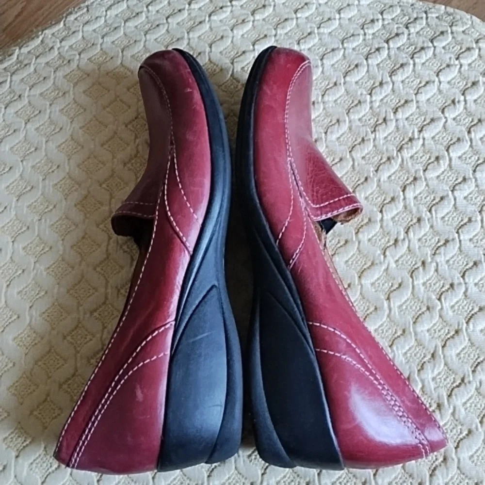 Naturalizer Red Leather Shoe 11 N